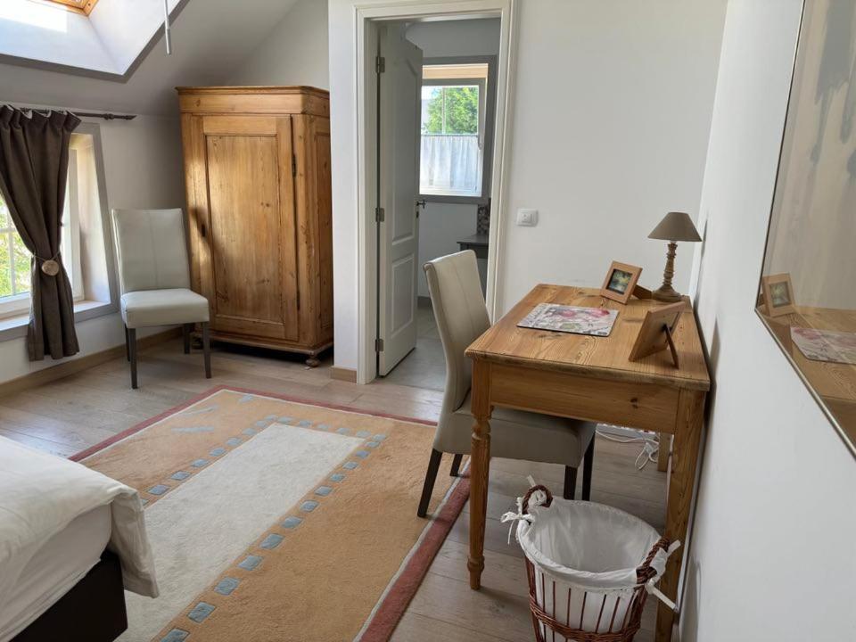Qui Dort D'Isnes Bed & Breakfast Eksteriør bilde